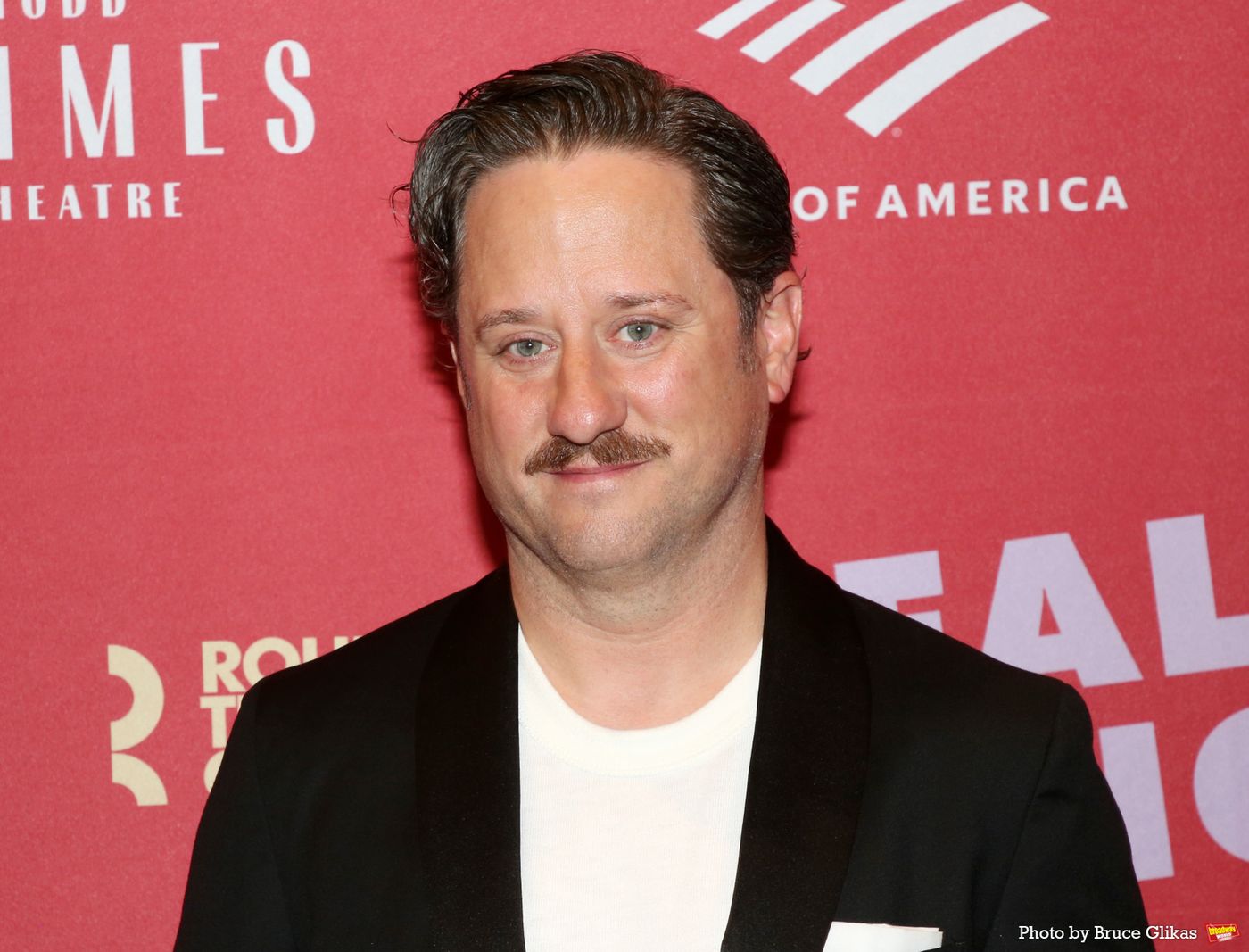 Photos: FALLEN ANGELS Cast and Creatives Walk the Opening Night Red Carpet Image