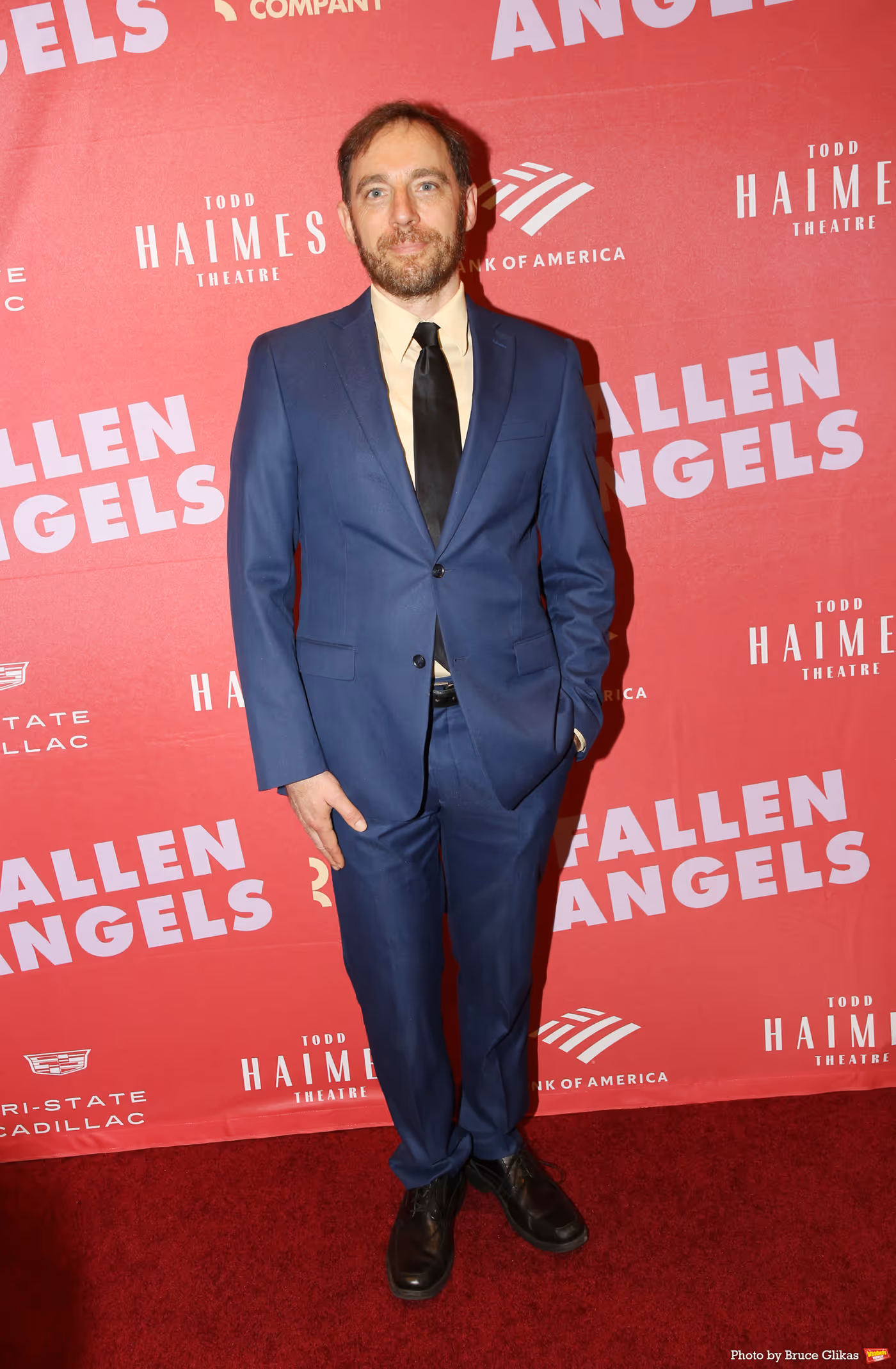 Photos: FALLEN ANGELS Cast and Creatives Walk the Opening Night Red Carpet Image