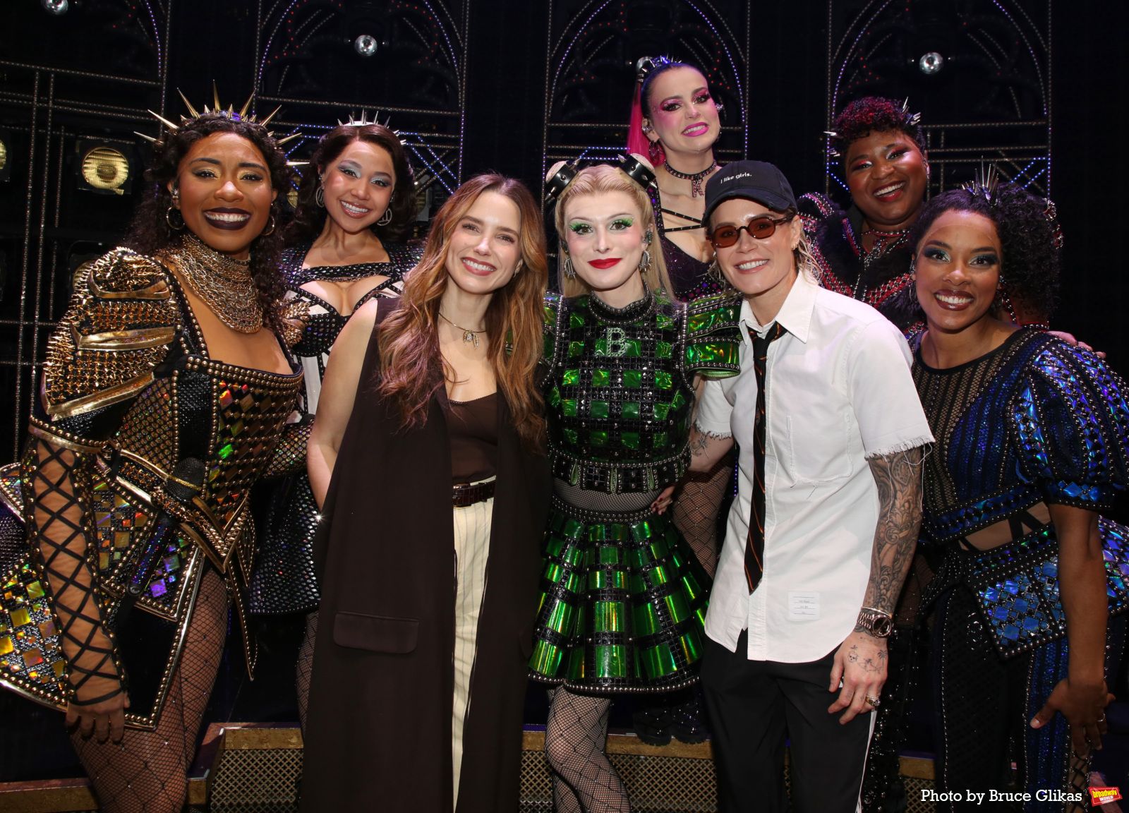 Photos: Lily Allen Visits SIX and Meets the Queens Backstage — photo 6 of 11