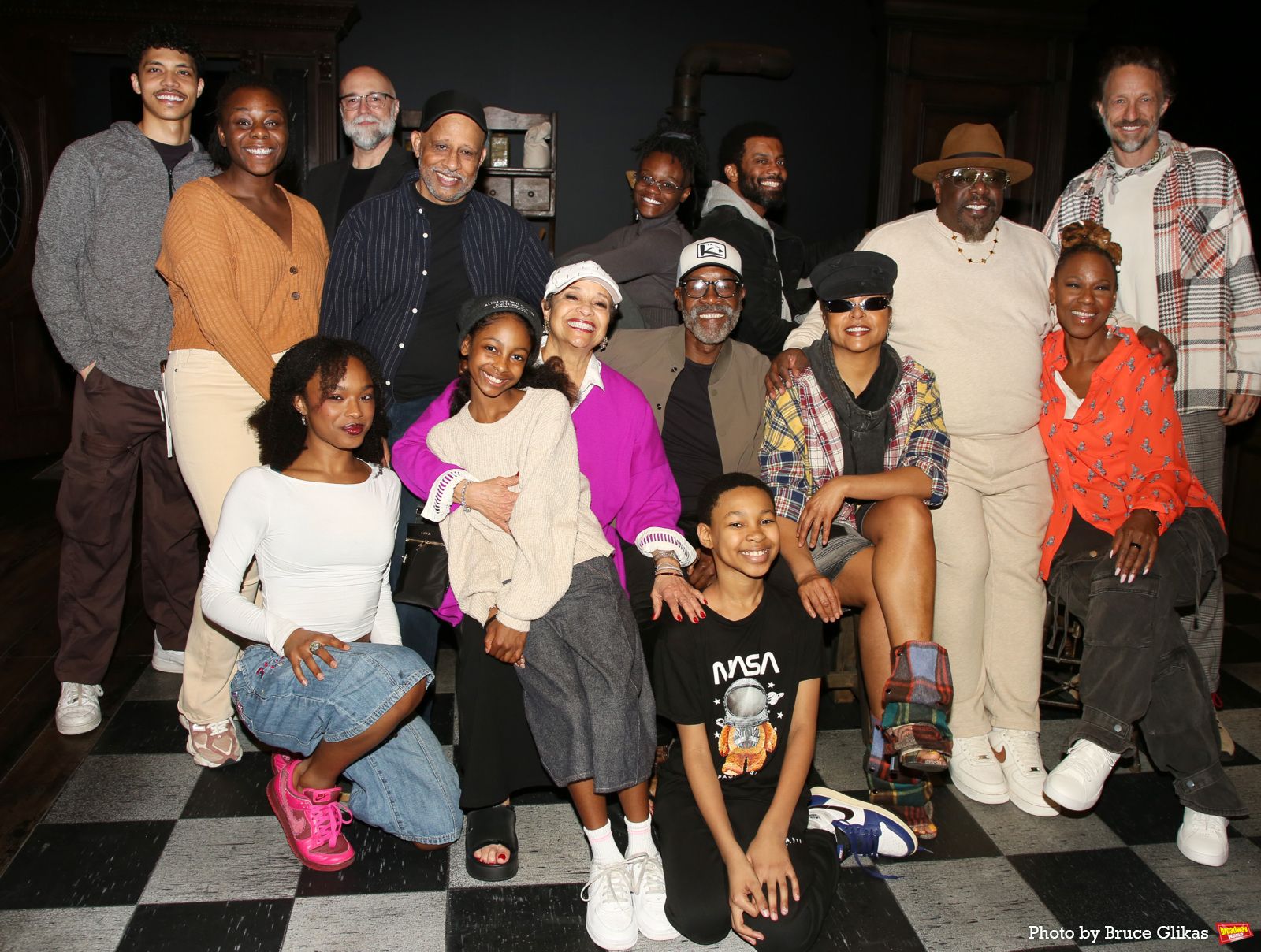 Photos: Don Cheadle Visits JOE TURNER'S COME AND GONE on Broadway — photo 4 of 8