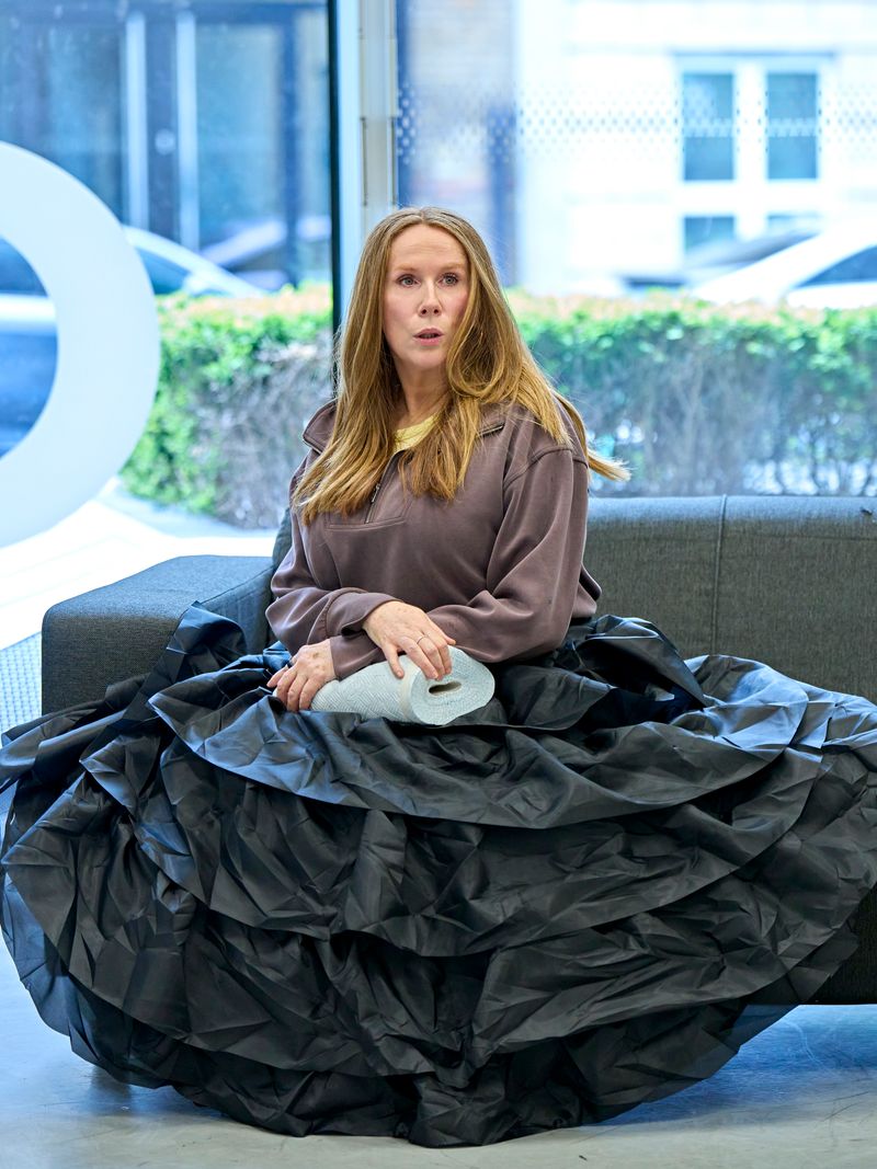 Photos: Catherine Tate in Rehearsal For OH, MARY! in London — photo 4 of 11