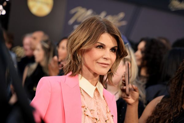 Lori Loughlin  Photo