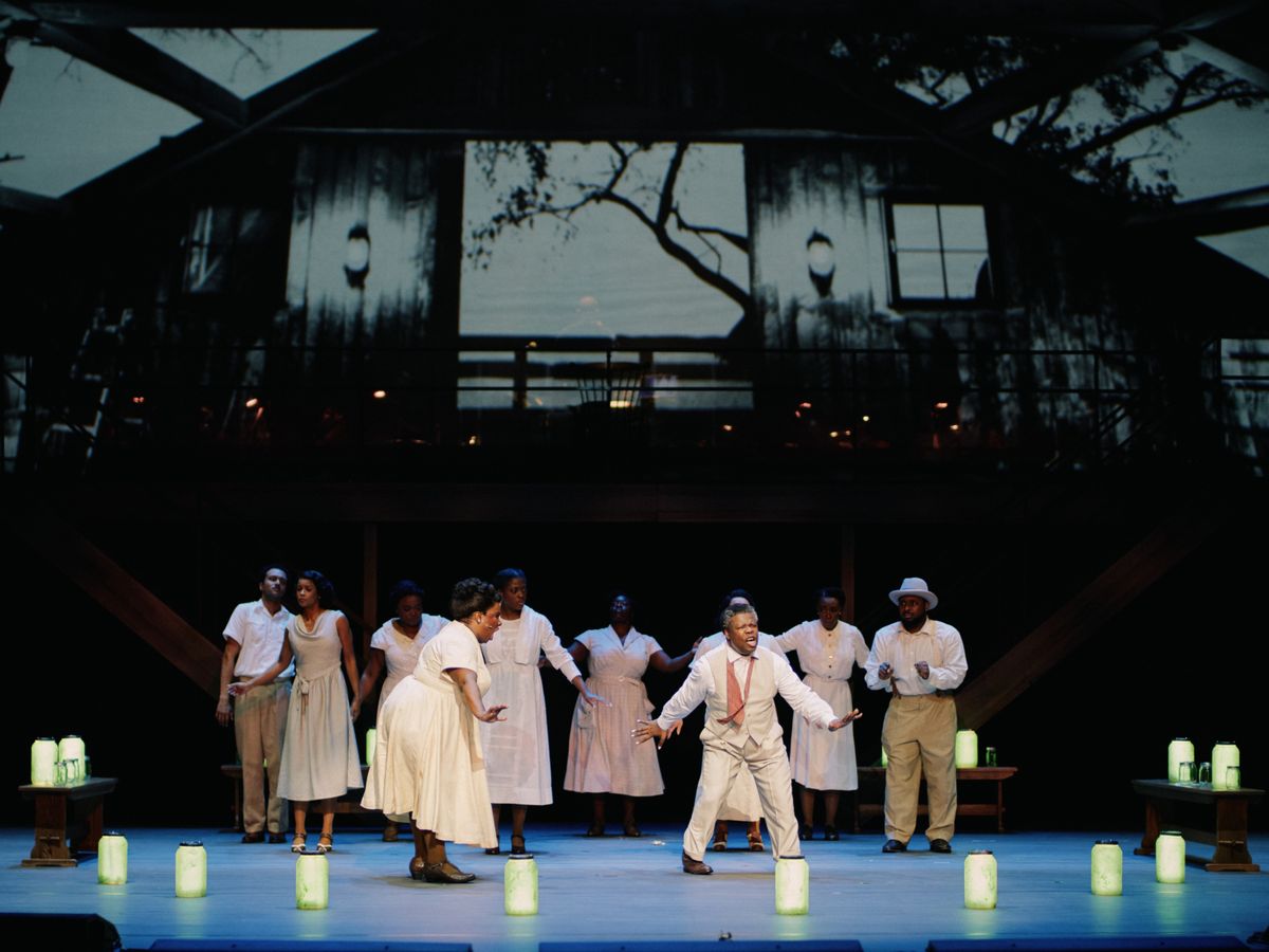 Maiesha McQueen and avery r.  young with the company at Photos: avery r. young's SAFRONIA Opens at Lyric Opera of Chicago