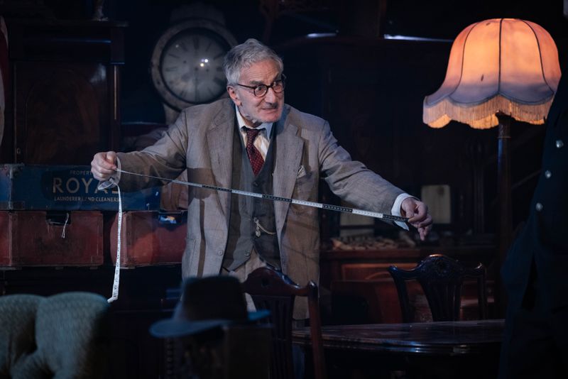 Photos: THE PRICE By Arthur Miller At Marylebone Theatre — photo 4 of 11