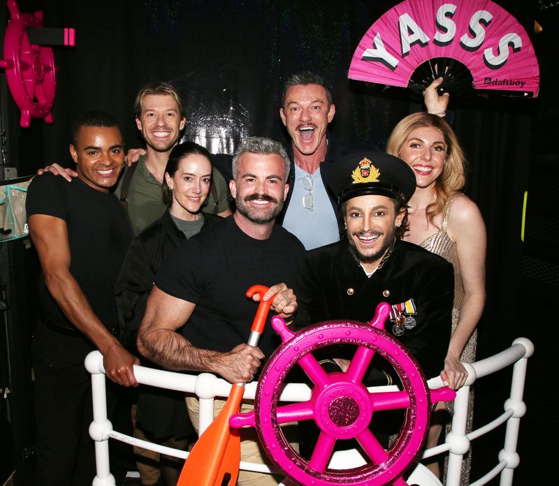 Photos: Luke Evans Visits TITANIQUE on Broadway — photo 1 of 10