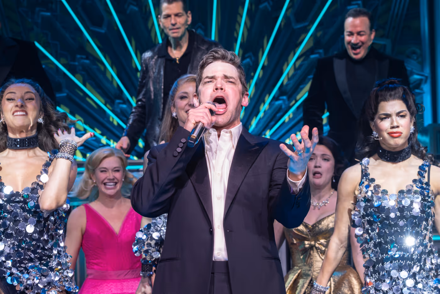 Photos: Jeremy Jordan & Carrie St. Louis Take First Bows in JUST IN TIME  Image