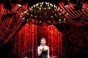 Taylor Louderman Photo