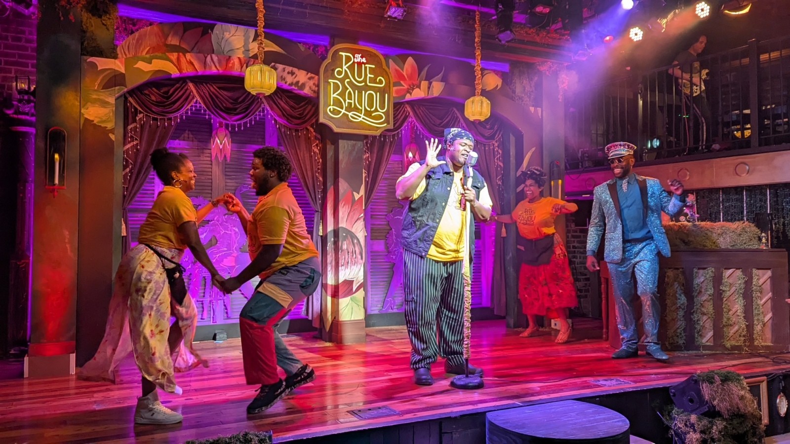 Photos: LAST NIGHT AT THE RUE BAYOU Opens in New Orleans — photo 1 of 7