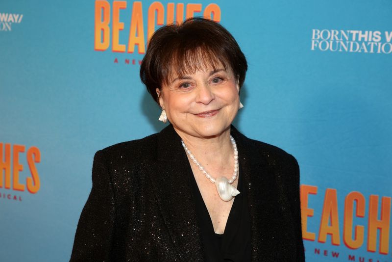 Photos: On the BEACHES Opening Night Red Carpet — photo 8 of 77