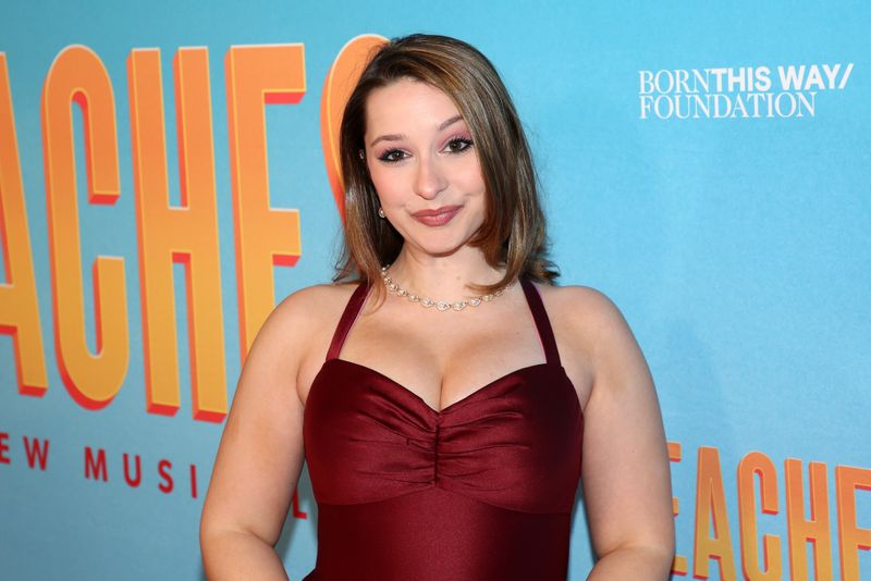 Photos: On the BEACHES Opening Night Red Carpet — photo 30 of 77
