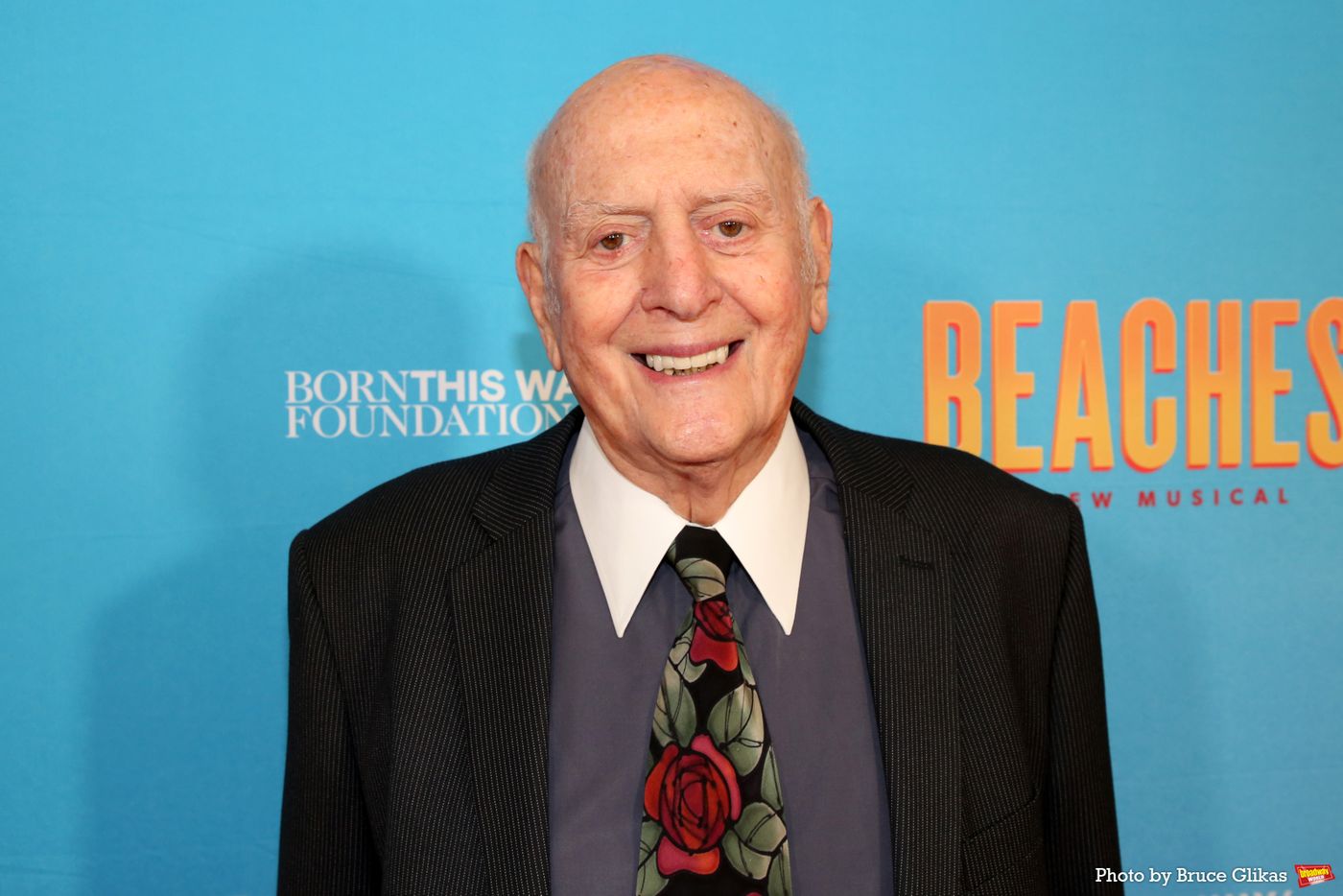 Photos: On the BEACHES Opening Night Red Carpet  Image