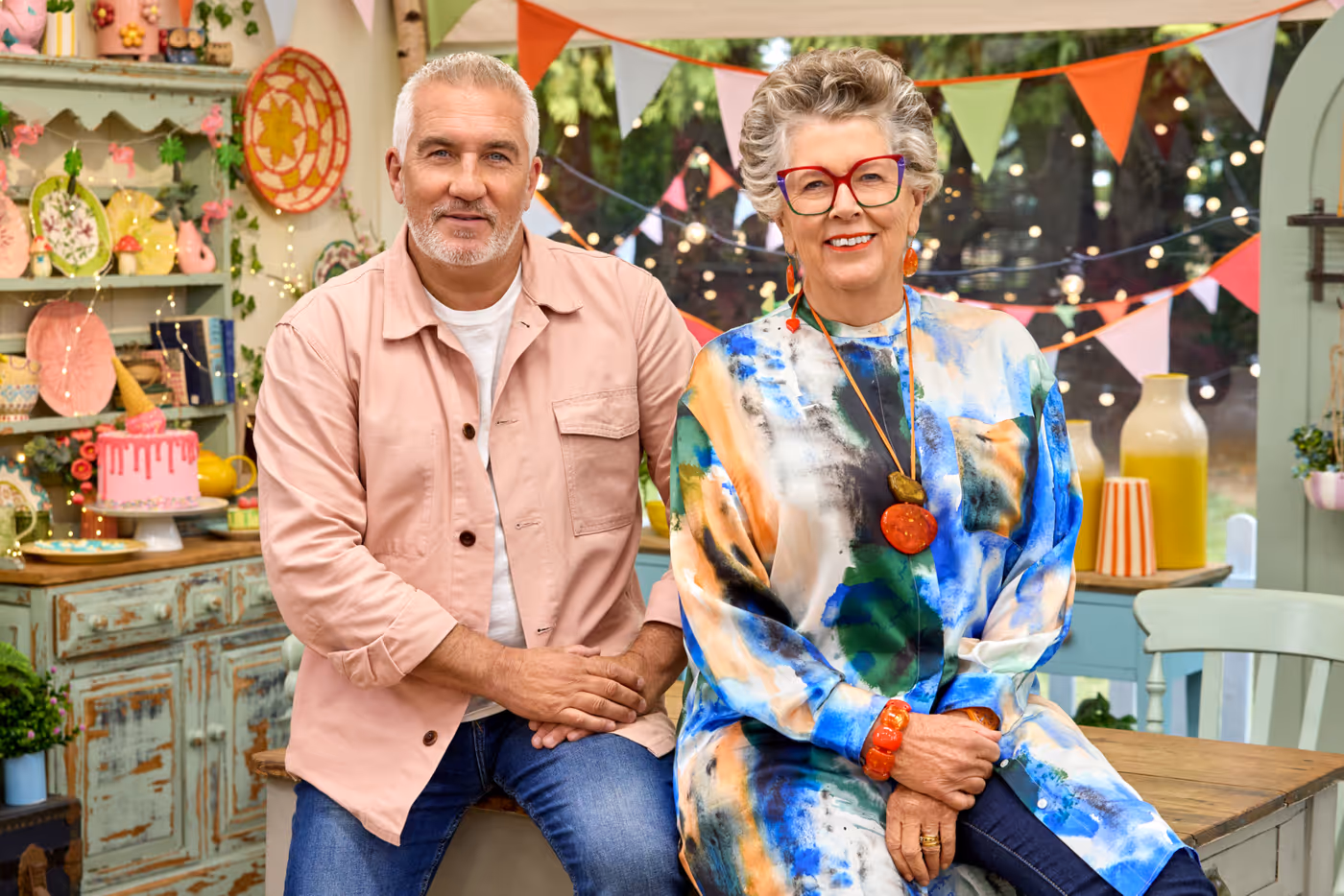 Video/Photos: Andrew Rannells to Co-Host THE GREAT AMERICAN BAKING SHOW Season 4  Image