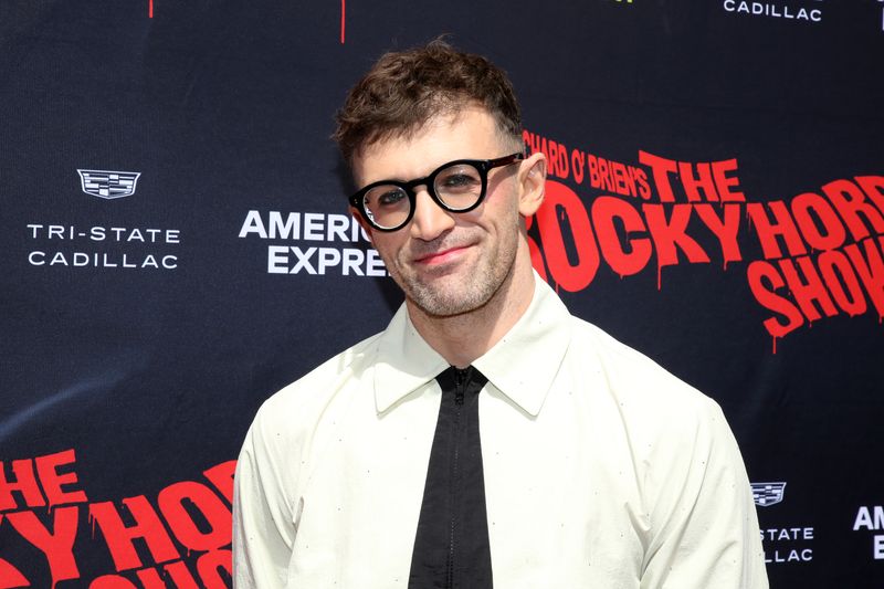 Photos: THE ROCKY HORROR SHOW Cast Struts the Red Carpet on Opening Night — photo 7 of 55