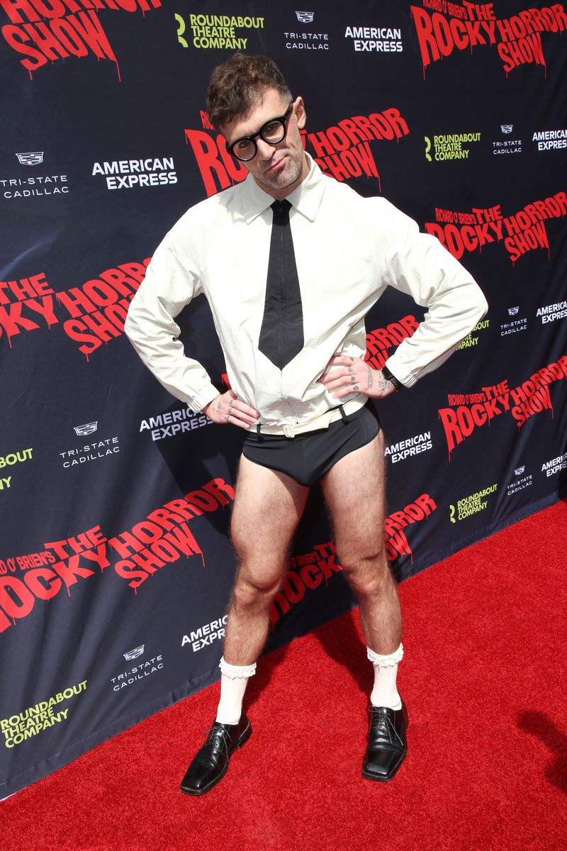 Photos: THE ROCKY HORROR SHOW Cast Struts the Red Carpet on Opening Night — photo 8 of 55