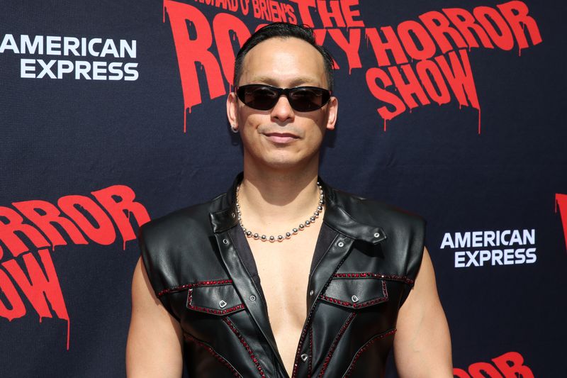 Photos: THE ROCKY HORROR SHOW Cast Struts the Red Carpet on Opening Night — photo 14 of 55