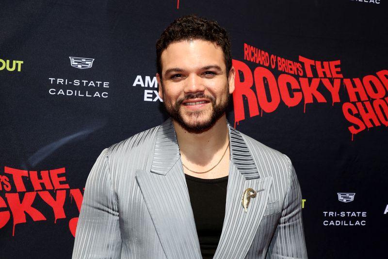 Photos: THE ROCKY HORROR SHOW Cast Struts the Red Carpet on Opening Night — photo 19 of 55