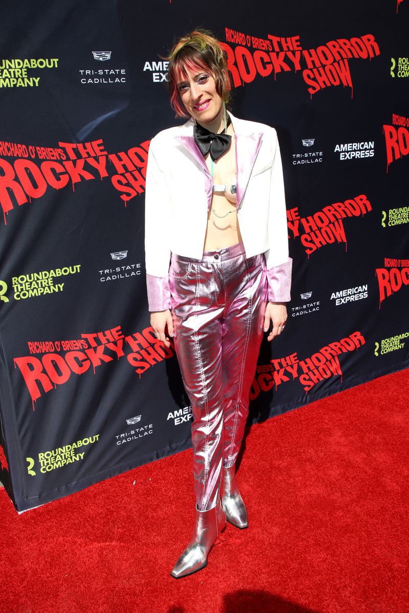 Photos: THE ROCKY HORROR SHOW Cast Struts the Red Carpet on Opening Night — photo 22 of 55