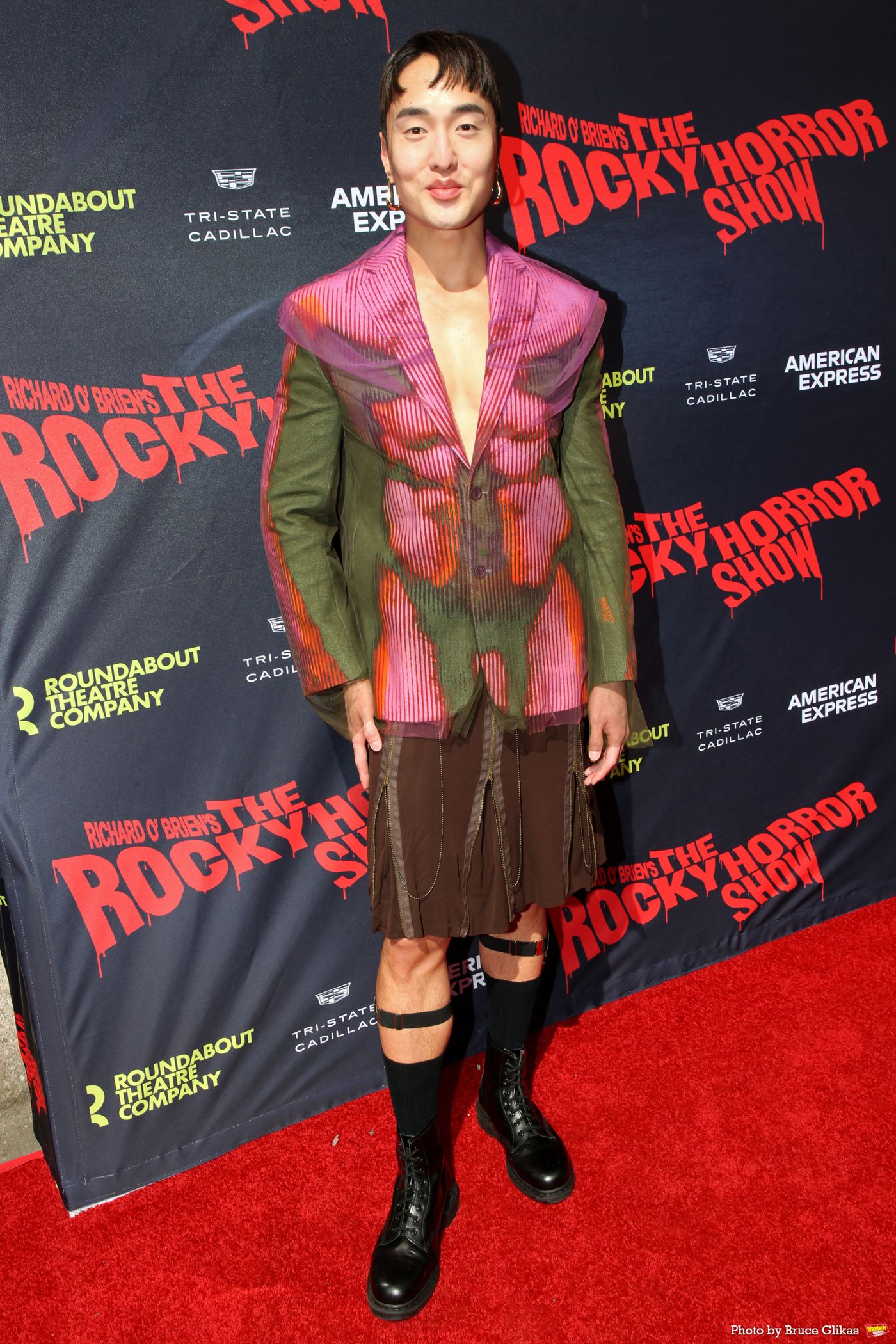 Photos: THE ROCKY HORROR SHOW Cast Struts the Red Carpet on Opening Night  Image