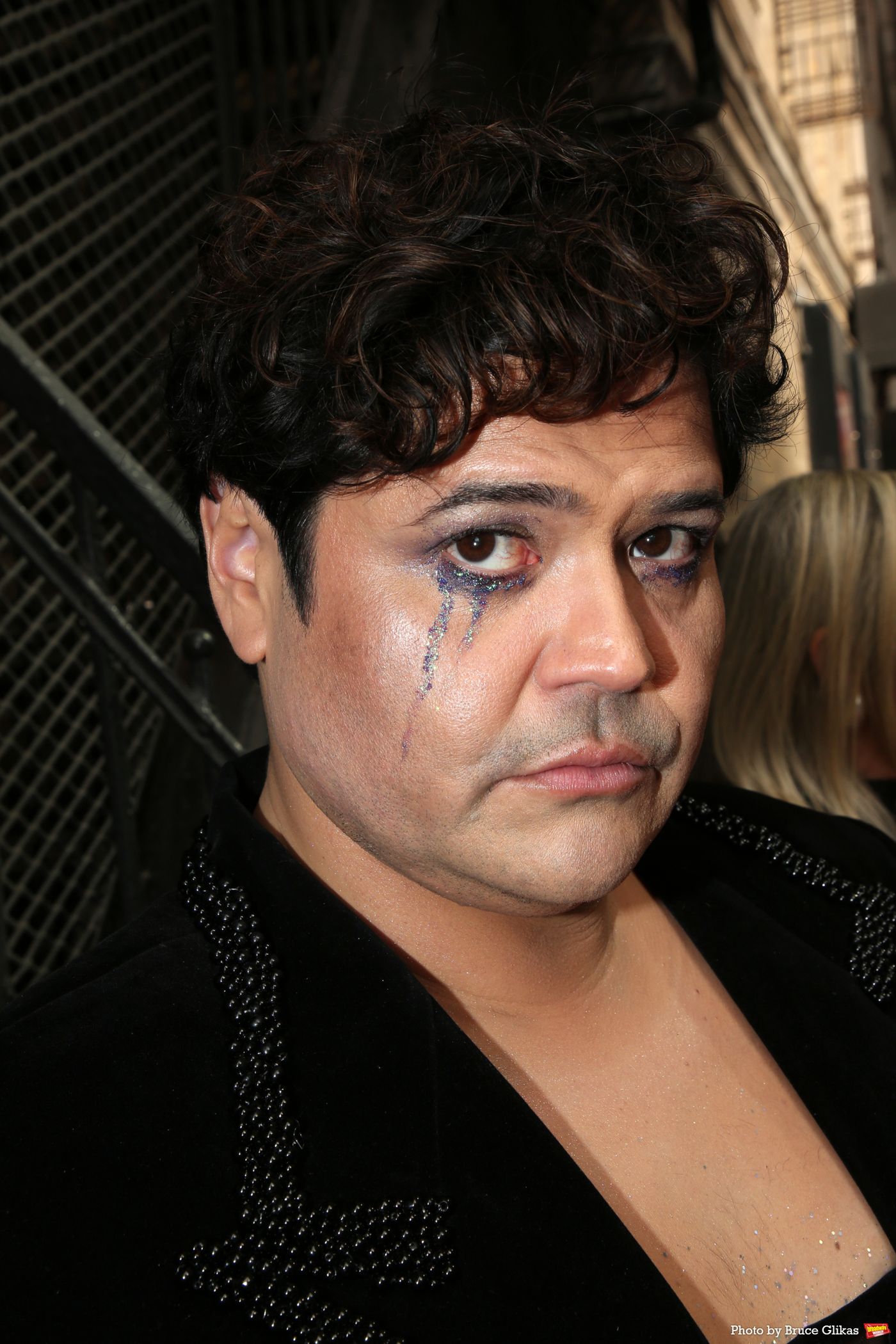 Photos: THE ROCKY HORROR SHOW Cast Struts the Red Carpet on Opening Night  Image