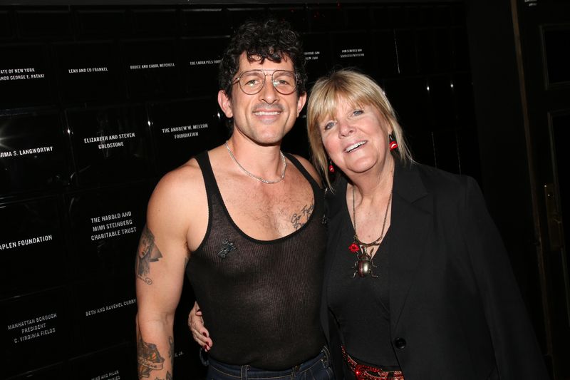 Photos: Susan Sarandon and More Walk THE ROCKY HORROR SHOW Red Carpet — photo 52 of 54