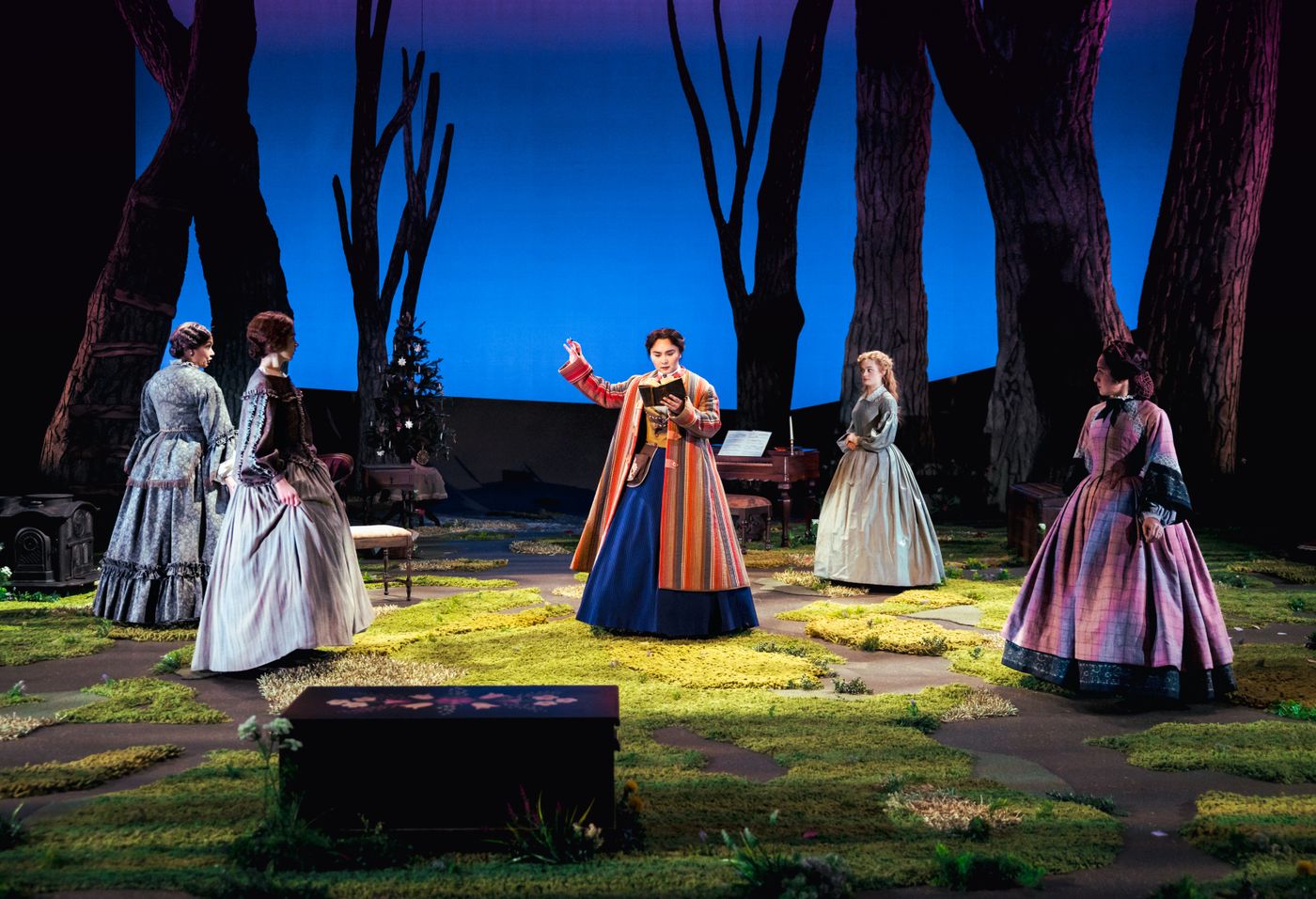 Review: LOUISA MAY ALCOTT'S LITTLE WOMEN at Guthrie Theater  Image