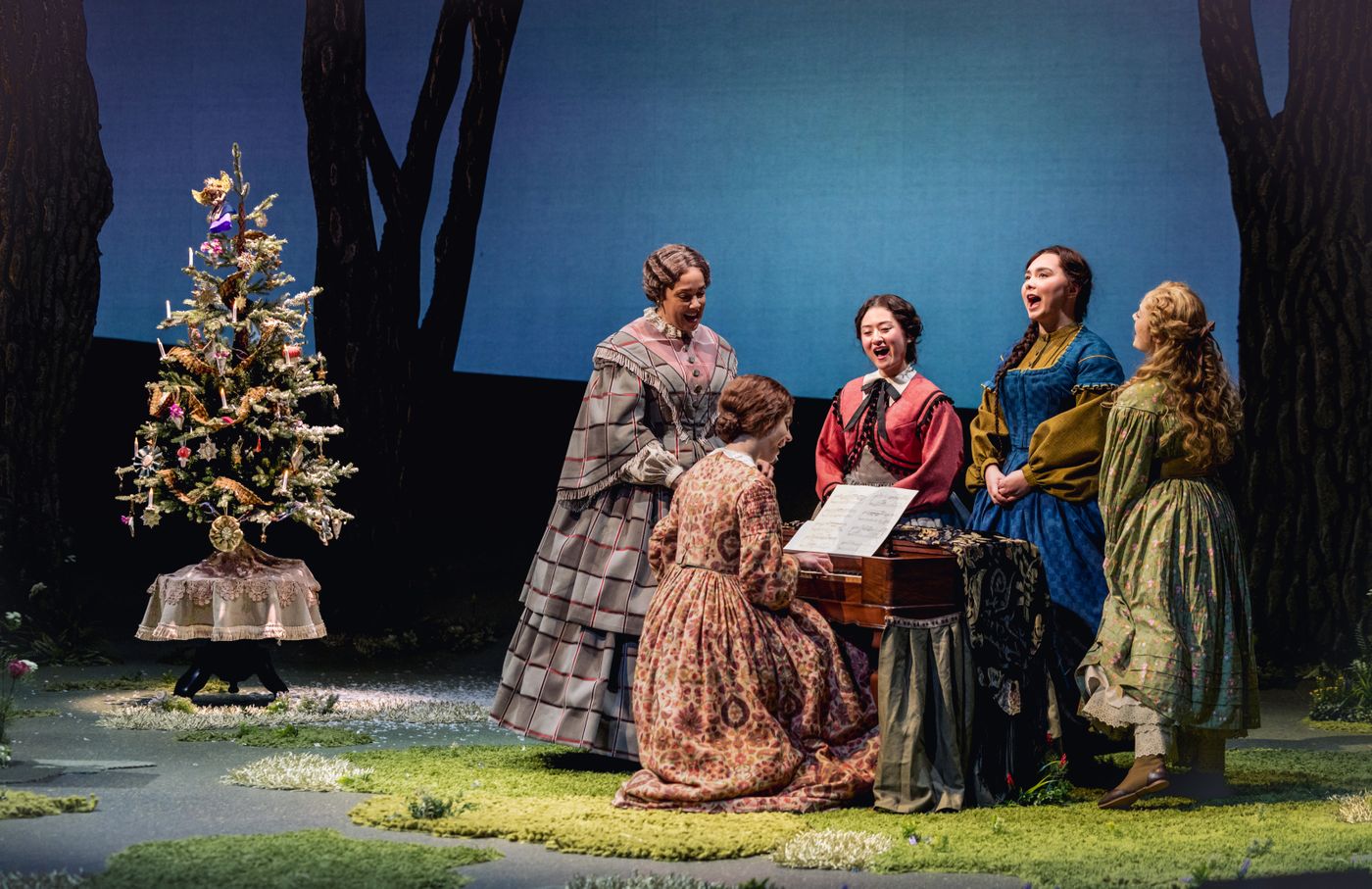 Review: LOUISA MAY ALCOTT'S LITTLE WOMEN at Guthrie Theater  Image