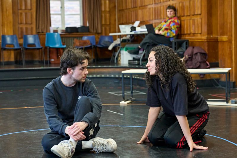 Photos: Toby Stephens and More in EQUUS Rehearsals at Menier Chocolate Factory — photo 7 of 17