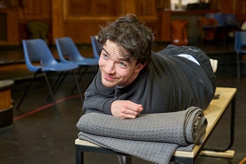 Photos: Toby Stephens and More in EQUUS Rehearsals at Menier Chocolate Factory — photo 10 of 17