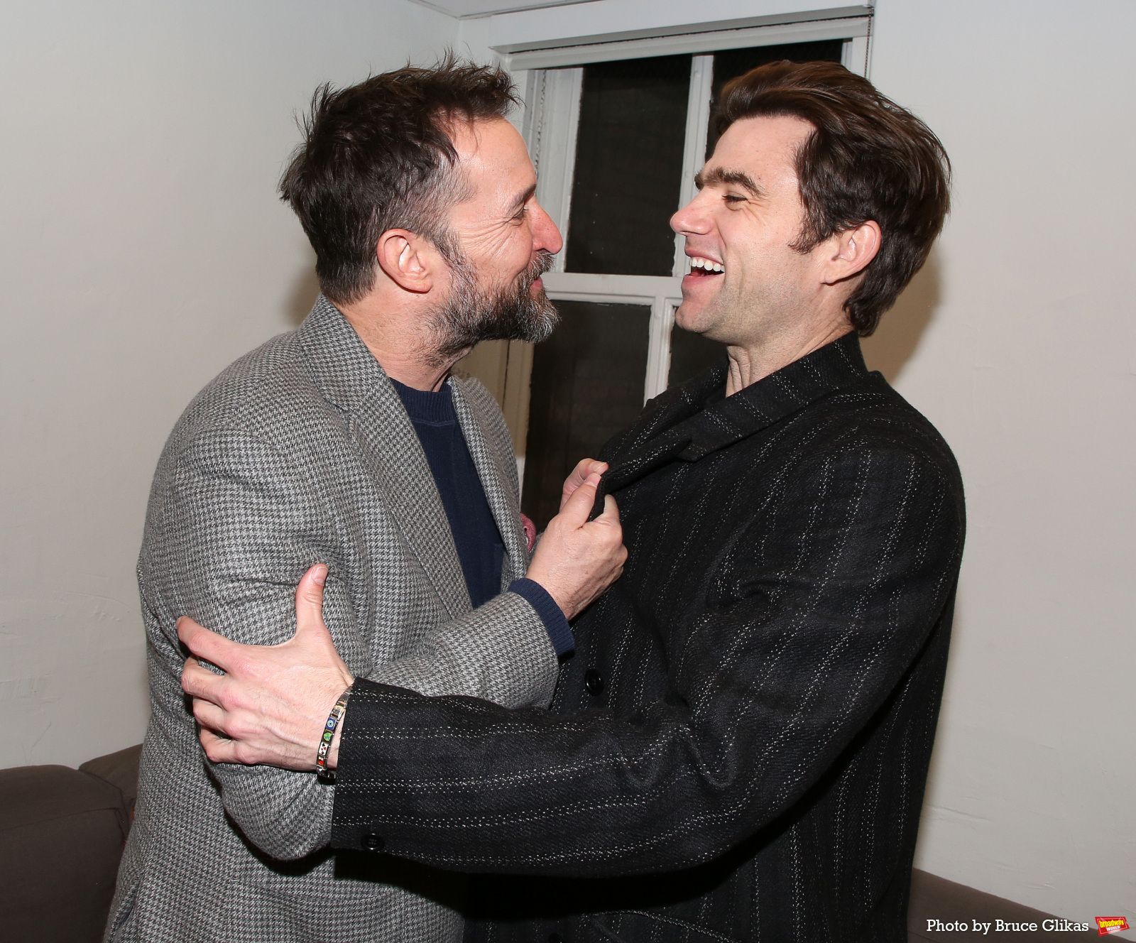 Photos: THE PITT Star Noah Wyle Visits Patrick Ball at BECKY SHAW — photo 5 of 8