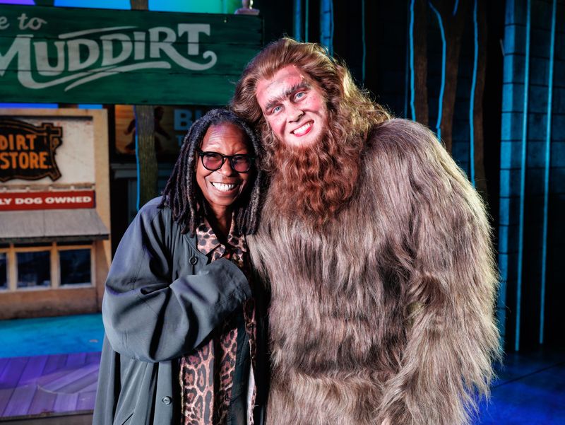 Photos: Whoopi Goldberg Stops By BIGFOOT! At New York City Center — photo 4 of 4