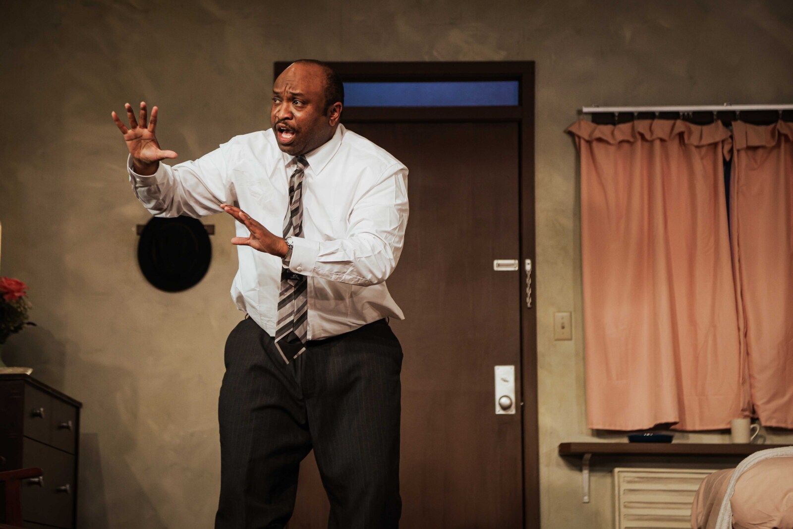 Photos: THE MOUNTAINTOP By Katori Hall At Tacoma Little Theatre — photo 2 of 10