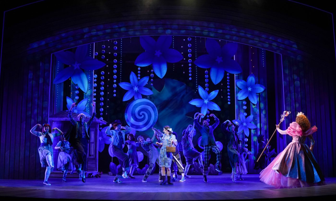 Photos: First Look at THE WIZARD OF OZ at Children’s Theatre Company  Image