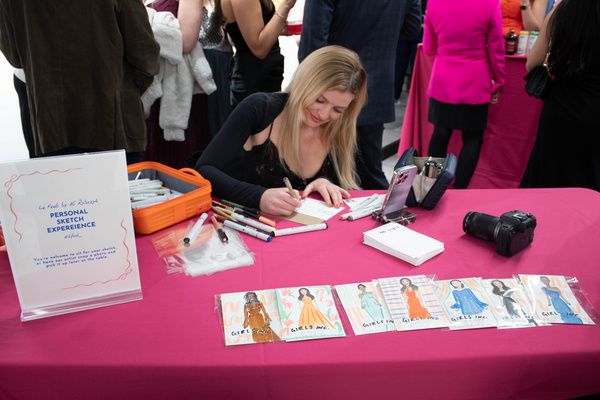 Photos: Girls Inc. of NYC Her Canvas Soirée Raises .9K at Mriya Gallery — photo 3 of 30