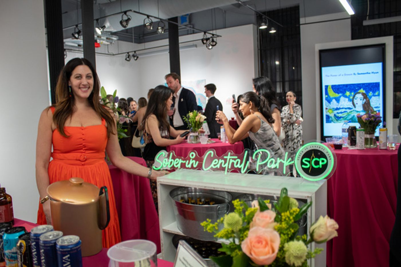 Photos: Girls Inc. of NYC Her Canvas Soirée Raises $46.9K at Mriya Gallery Image