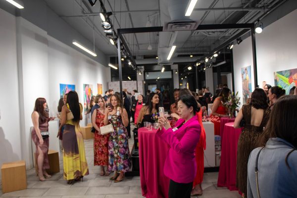 Photos: Girls Inc. of NYC Her Canvas Soirée Raises .9K at Mriya Gallery — photo 15 of 30