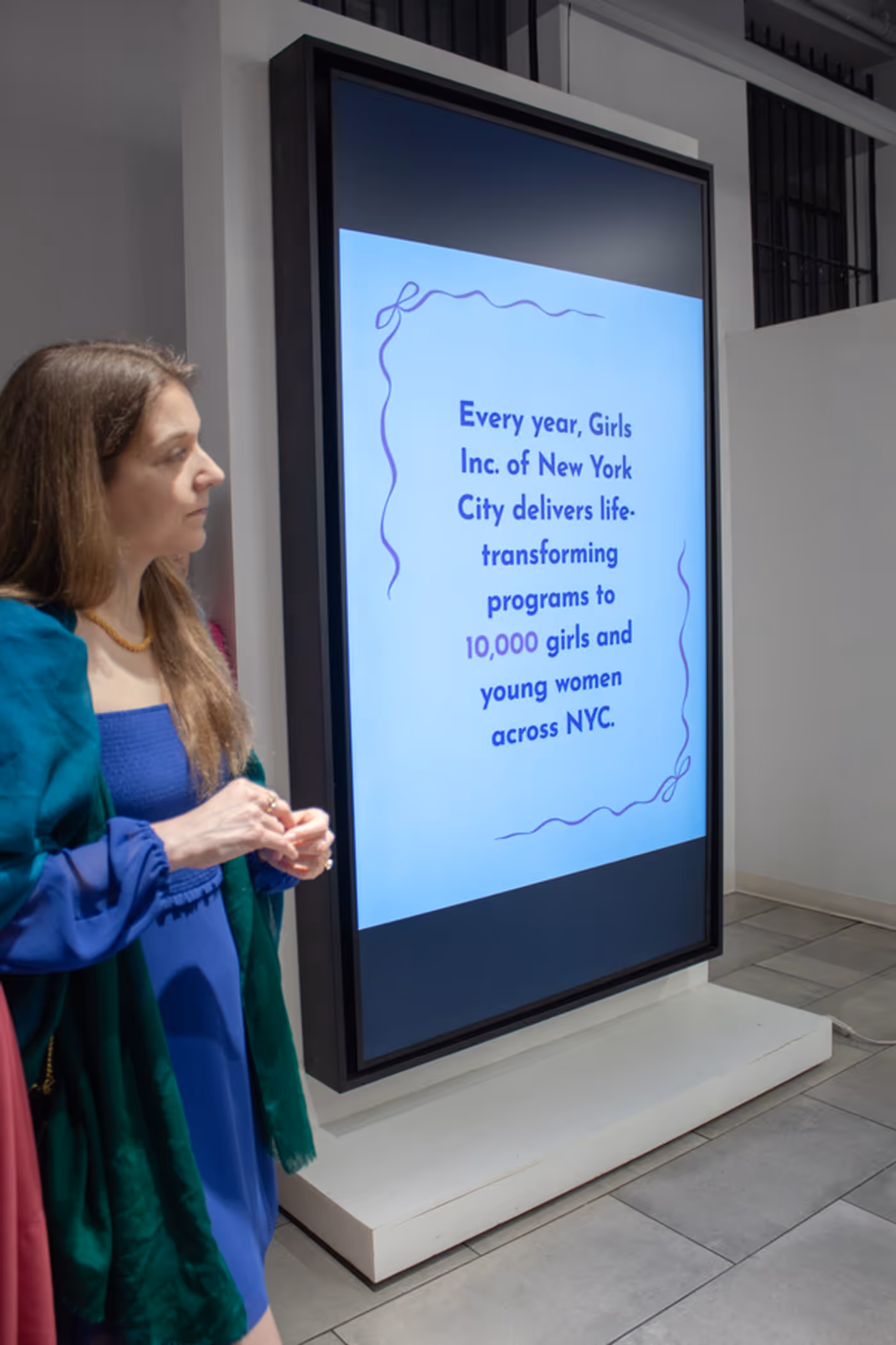 Photos: Girls Inc. of NYC Her Canvas Soirée Raises $46.9K at Mriya Gallery Image