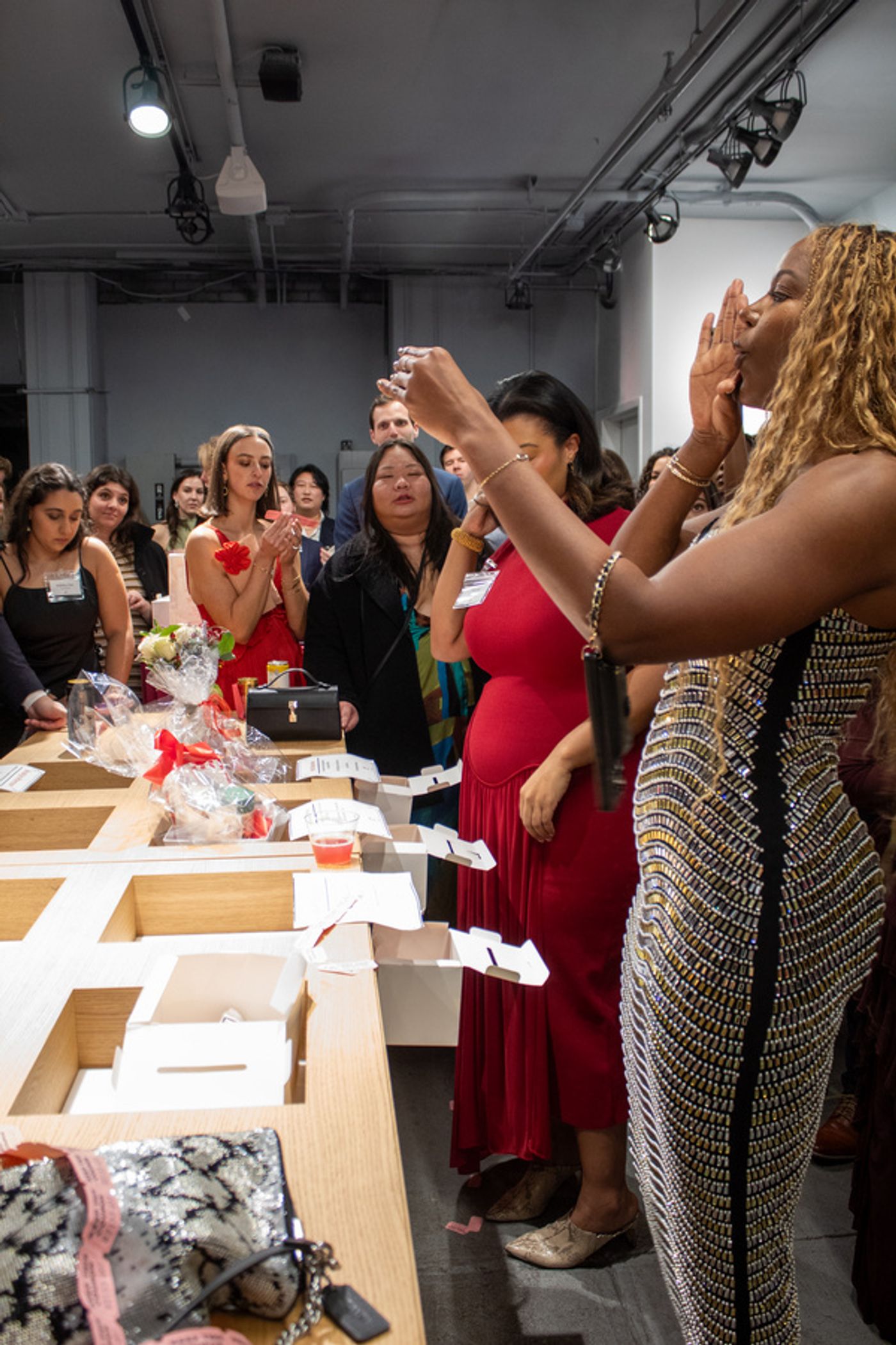 Photos: Girls Inc. of NYC Her Canvas Soirée Raises $46.9K at Mriya Gallery Image