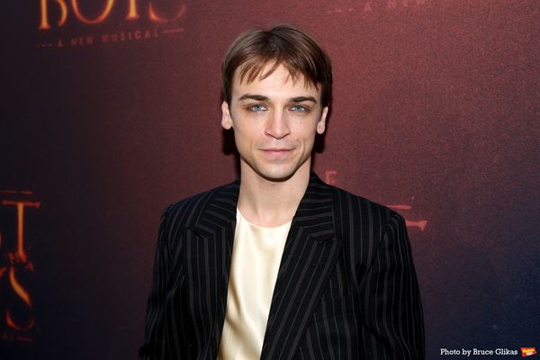 Sean Grandillo Photo