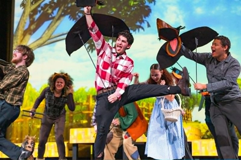Review: THE WIZARD OF OZ at Hot Springs World Class High School Theater Image