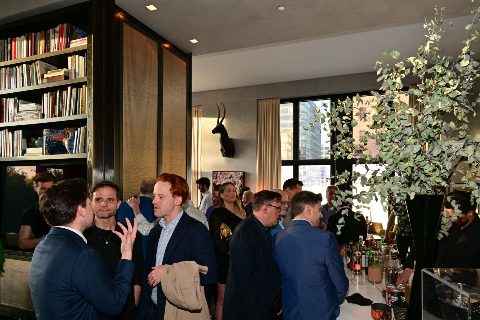 Photos: Alex Newell, Kate Baldwin, and More Perform at Mark MacKillop's Salon For Broadway Cares — photo 6 of 24