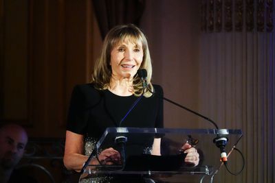 Mary Steenburgen Photo