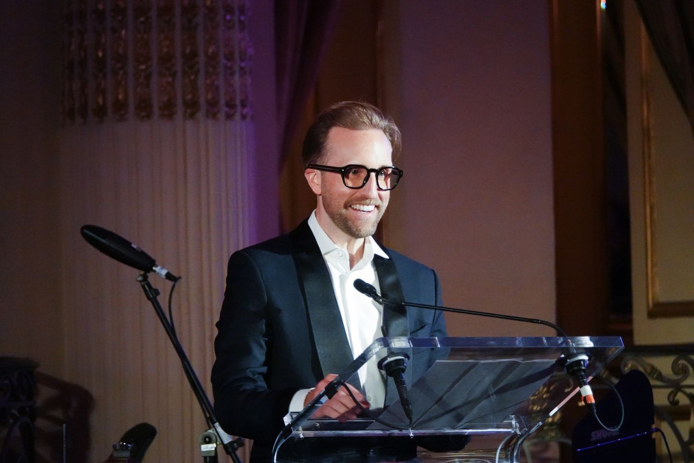 Photos: Darren Criss, Anaïs Mitchell, and More at the Atlantic Theater Company's 40th Anniversary Gala  Image