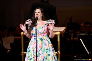 Lindsay Mendez Photo