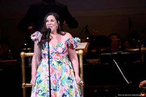 Lindsay Mendez Photo