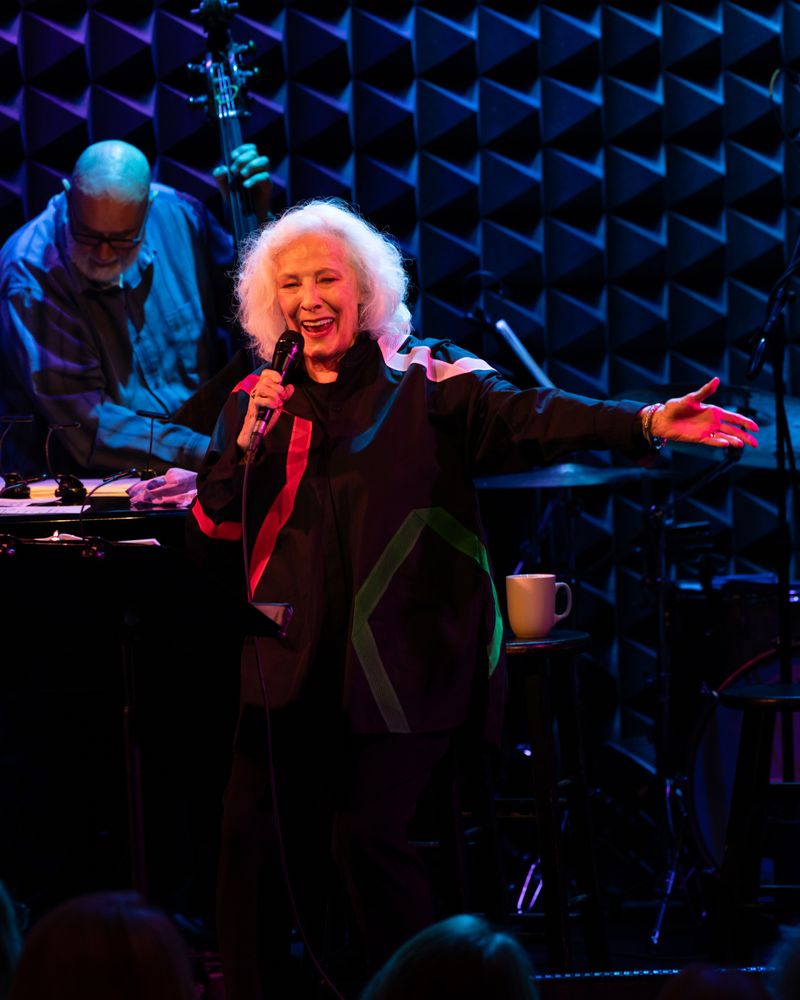 Review: Betty Buckley's RANDOM NOTES Cast a Spell at Joe's Pub Image