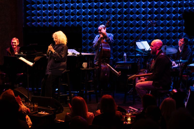 Review: Betty Buckley's RANDOM NOTES Cast a Spell at Joe's Pub Image