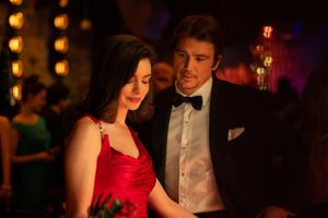 Anne Hathaway and Josh Hartnett  Photo