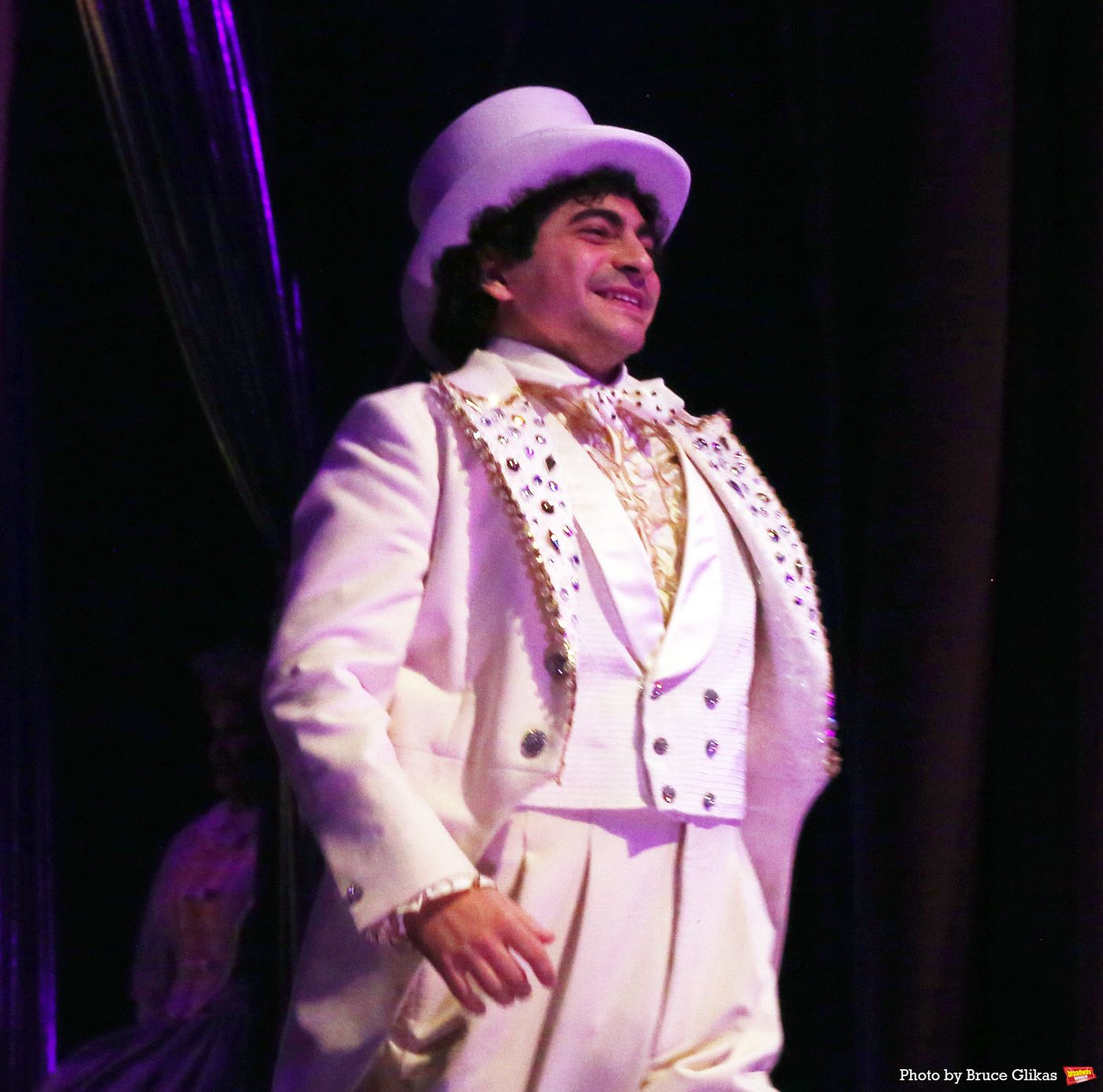 Photos: Maya Rudolph Takes First Bows in OH, MARY!  Image