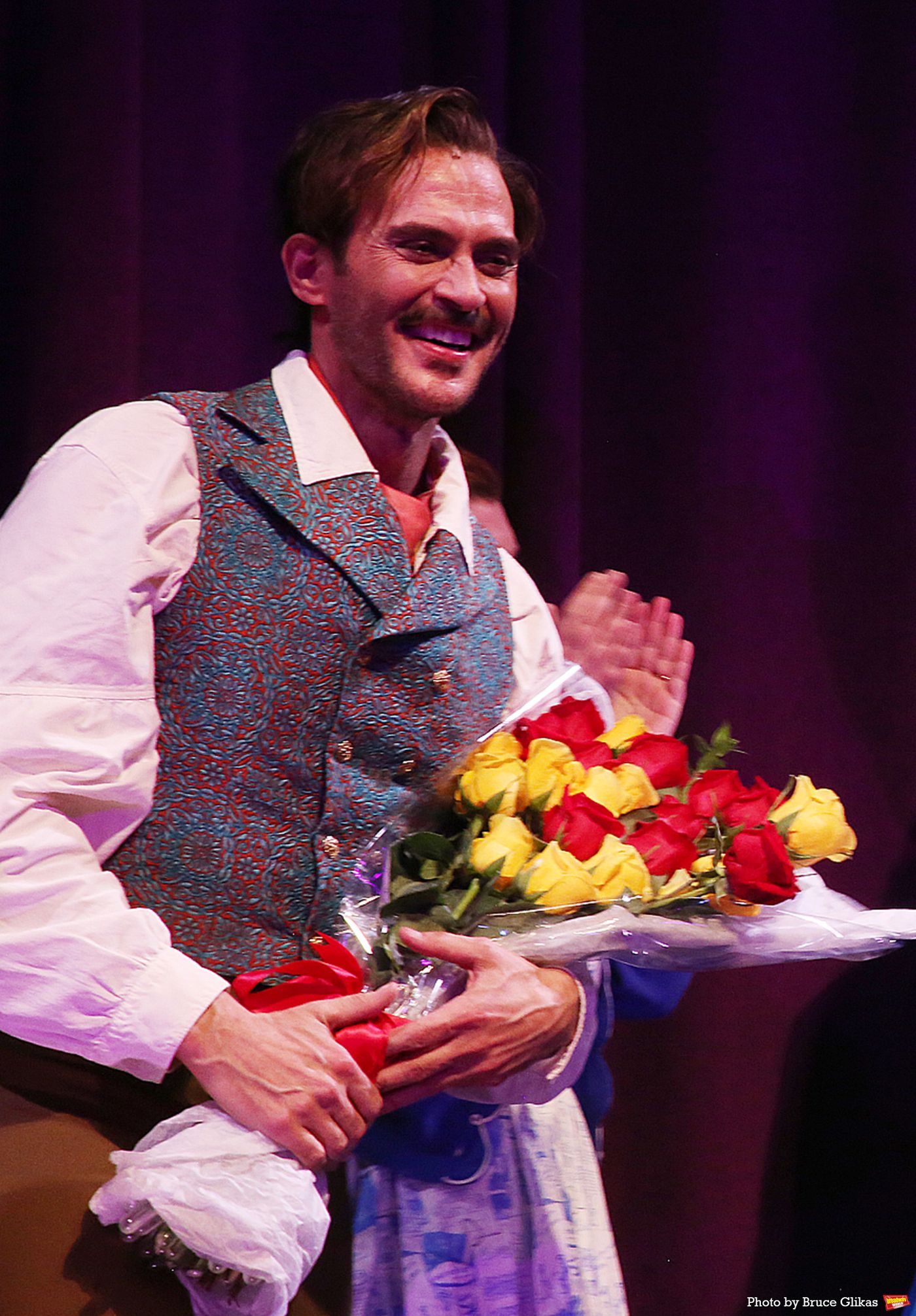 Photos: Maya Rudolph Takes First Bows in OH, MARY!  Image