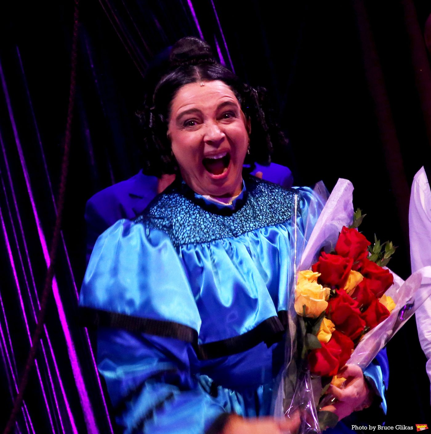 Photos: Maya Rudolph Takes First Bows in OH, MARY!  Image